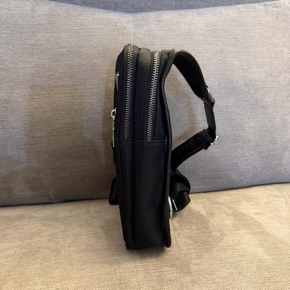 Prada Re-Nylon Black Crossbody Bag Men - Picture 4 of 5